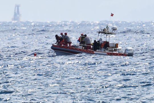 Ερευνες στην Ιταλία γι αγνοούμενους μετά τη βύθιση θαλαμηγού